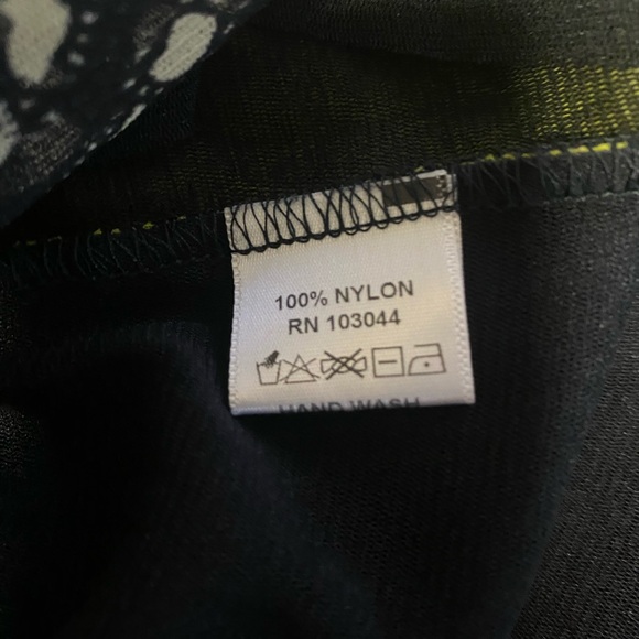 Petit Pois by Viviana G.  Mesh
Multicolor Long Sleeves size M - Picture 8 of 8